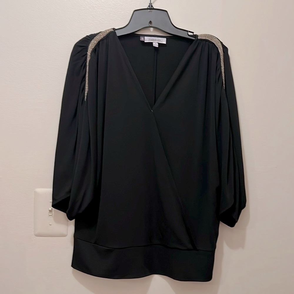 JENNIFER LOPEZ - SIZE MEDIUM BLACK CROSS OVER BLOUSE W/ SMALL SILVER BEADS EUC